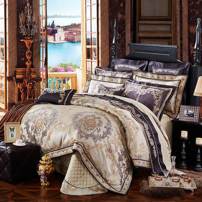 Aggiungi un tocco di lusso al tuo hotel con questo set di Jacquard in stile europeo sostenibile