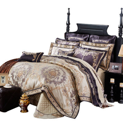 Aggiungi un tocco di lusso al tuo hotel con questo set di Jacquard in stile europeo sostenibile