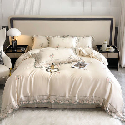 Set di biancheria da letto in seta bianca di tutte le stagioni in taglia Queen King con ricamo a mano