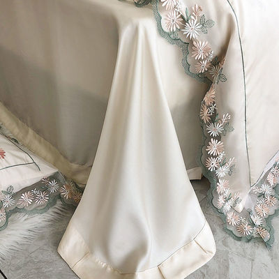Set di biancheria da letto in seta bianca di tutte le stagioni in taglia Queen King con ricamo a mano