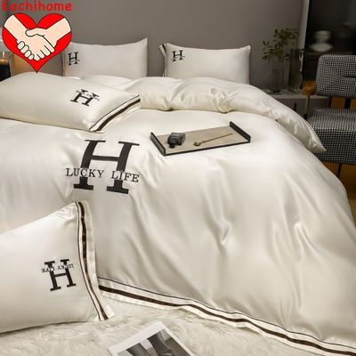 Set di biancheria da letto a quattro pezzi per tutte le stagioni