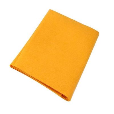 Pulisci senza sforzo la tua cucina con un asciugamano arancione super assorbente sostenibile