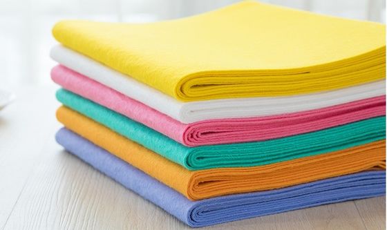 Pulisci senza sforzo la tua cucina con un asciugamano arancione super assorbente sostenibile