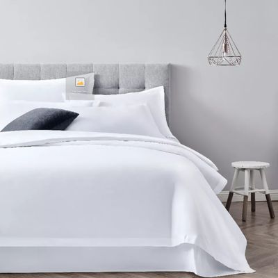 300TC Satin White King Size Hotel Copertura di coperta di coperta piatta Piatto piatto con modello solido
