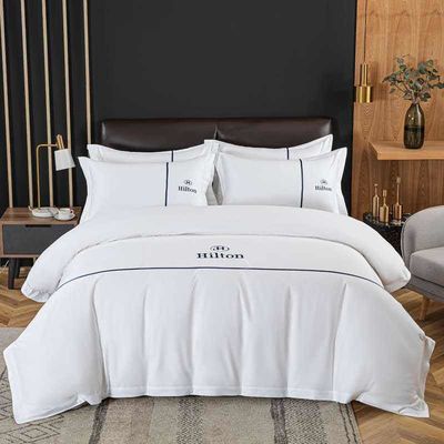 300TC Satin White King Size Hotel Copertura di coperta di coperta piatta Piatto piatto con modello solido