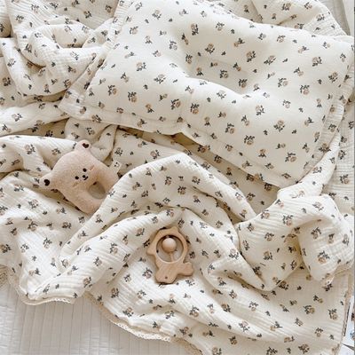 Coperta trapuntata per culla in mussola floreale super morbida e traspirante e trapunta in cotone leggero